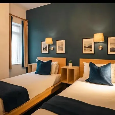 Celtic - Restaurant & Bar Casa de hóspedes 2*