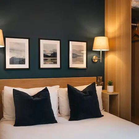 Celtic - Restaurant & Bar 2*